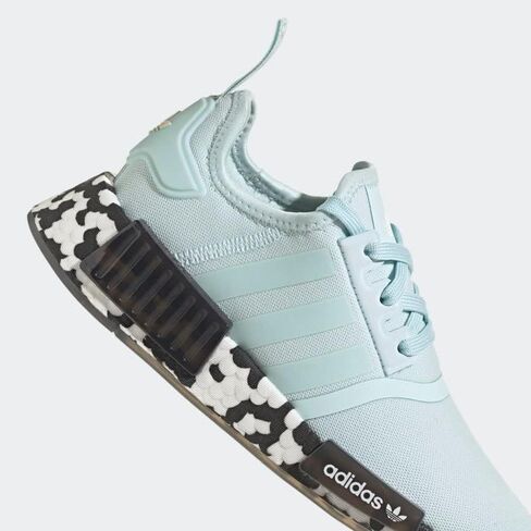 حذاء اديداس NMD_R1 للأطفال، أزرق، مقاس 4 in Saudi Arabia