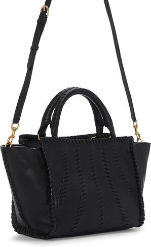 Vince Camuto Nakia-sa in Saudi Arabia