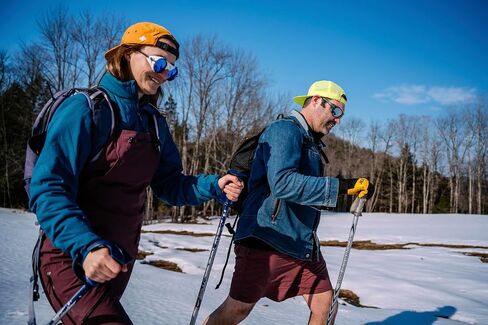 Julbo Vermont Classic Glacier Glasses for Men & Women w/Leather Side Shields for Hiking, Snow/Glare - 100% UV Protection in Kuwait