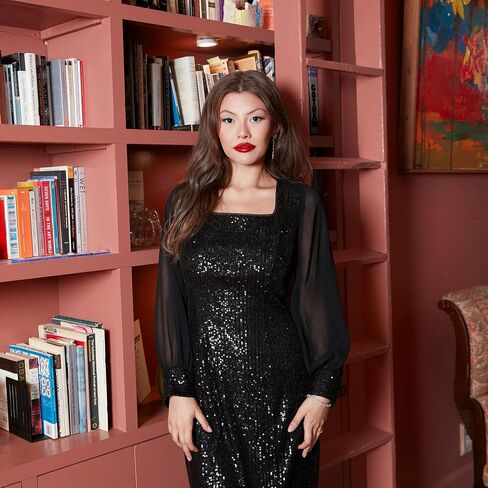 Alex Evenings Women's Short Sequin Sheath Cocktail Dress with Square Neck and Illusion Sleeves (Petite and Regular Sizes) in Kuwait