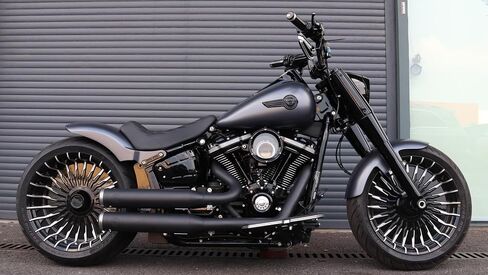 18" x 4.25" Front Wheel Rim for '18-later Softail Fat Boy FLFB FLFBS Razor Black Forged Wheel Hub Pre-installed Tubeless Aluminum Wheel Stock Replacement Parts(18x4.25 Front) in Saudi Arabia