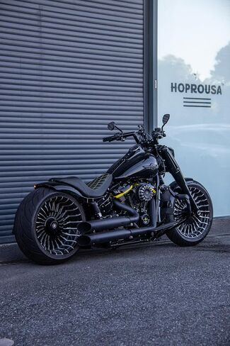 18" x 4.25" Front Wheel Rim for '18-later Softail Fat Boy FLFB FLFBS Razor Black Forged Wheel Hub Pre-installed Tubeless Aluminum Wheel Stock Replacement Parts(18x4.25 Front) in Saudi Arabia