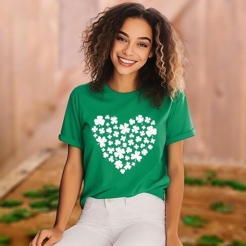 تي شيرت نسائي لعيد القديس باتريك باللون الأخضر النفل بأكمام قصيرة وقمصان مبيضة من Lucky Irish in Saudi Arabia