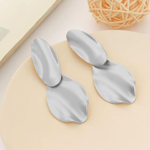 Matte Gold Silver Hammered Long Drop Clip On Earrings Large Unique Statement Clip Earrings for Women in Kuwait