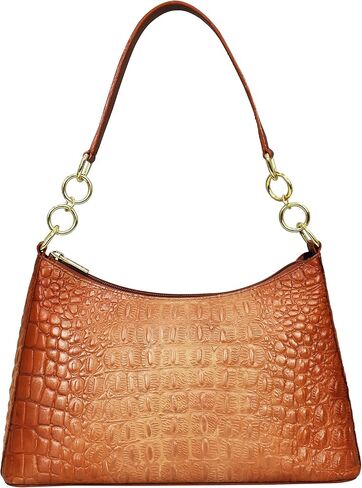 أنوشكا هوبو مع حزام سلسلة-707 in Kuwait