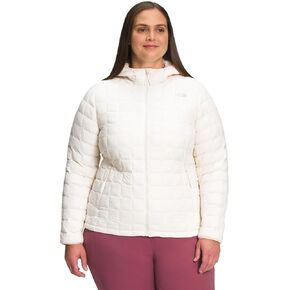 سترة بقلنسوة Thermoball Eco للنساء من THE NORTH FACE 2.0