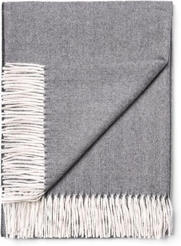 Luxury Herringbone Throw Blanket for Men and Women 100% Baby Alpaca Wool Warm Shawl Wraps for Winter in Saudi Arabia