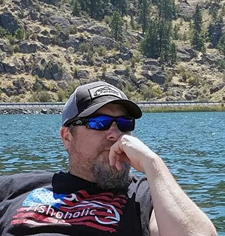 Fishoholic Snapback Baseball Fishing Hat - Embroidered Logos Mesh Trucker Fishing Gift for Dad Father Son (R) TM Fishaholic (SNP-BLKonBLK) in Kuwait