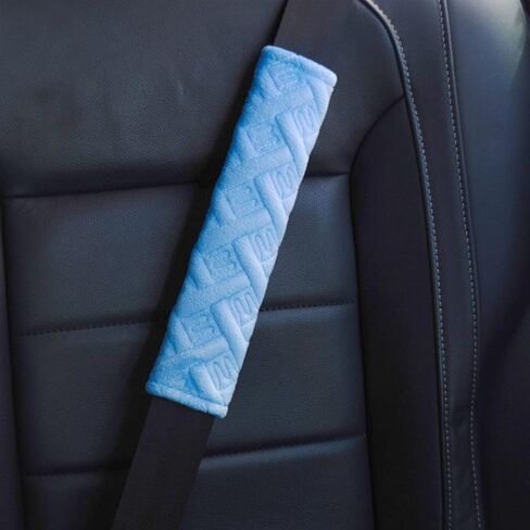 وسادات حزام مقعد السيارة، عبوتان من أغطية حزام الكتف الناعمة ذات الفراء لقيادة أكثر راحة، ملحقات داخلية للسيارة، وسادة حزام عالمية لجميع السيارات وأشرطة الظهر (أحمر) in Kuwait