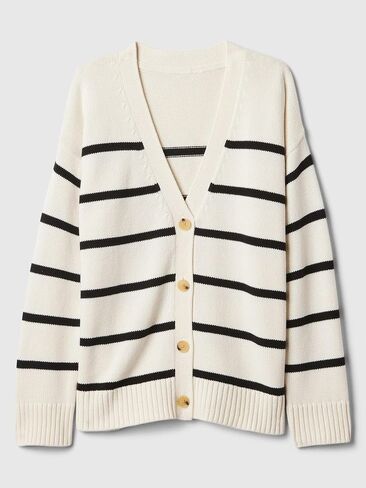 GAP Women's Boyfriend Cardigan in Saudi Arabia