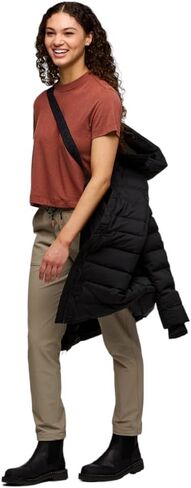 Cotopaxi Women's Alivio Down Parka in Kuwait