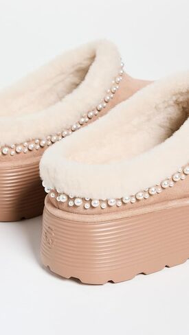 Stuart Weitzman Women's Nellie Pearl Flatfrom Mules in Saudi Arabia