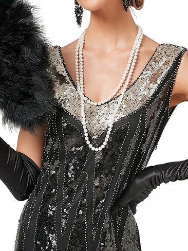 فساتين نسائية بدون أكمام، أزياء الحفلات المسائية من العشرينيات من القرن الماضي مع مجموعة إكسسوارات من العشرينيات in Kuwait