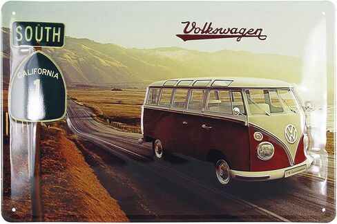 مجموعة BRISA VW - زخرفة كلاسيكية لعلامة Volkswagen Retro Tin مصنوعة من المعدن في تصميم حافلة T1 (سامبا / أحمر) in Kuwait