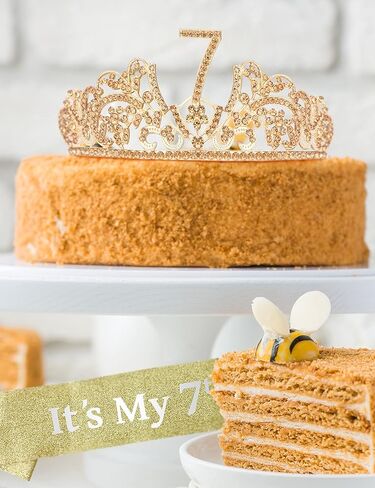 وشاح وتاج عيد الميلاد السابع للفتيات من VeryMerryMakering - وشاح لامع رائع + تاج معدني فاخر من حجر الراين الذهبي للفتيات، هدايا عيد الميلاد السابع لحفلة الأميرة in Kuwait