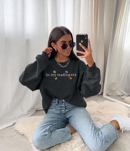 LUKYCILD Book Lover Sweatshirt Women in My Reading Era Embroidered Shirts Bow Graphic Bookish Sweater Teacher Gifts Top in Saudi Arabia