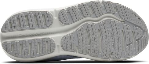 حذاء رياضي رجالي من الجلد من Brooks Ghost Max in Kuwait
