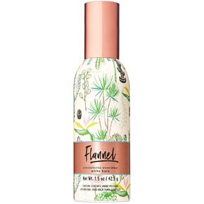 Bath and Body Works White Barn Concentrated Room Perfume Spray Flannel Summer 2020 1.5 Ounce