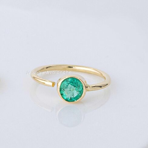 20G 14K Gold Emerald Nose Hoop Ring 0.015-0.11 carat Bezel Set Emerald 8mm Twist-open Nostril Ring Cartilage Hoop Tragus Ring Unisex in Kuwait