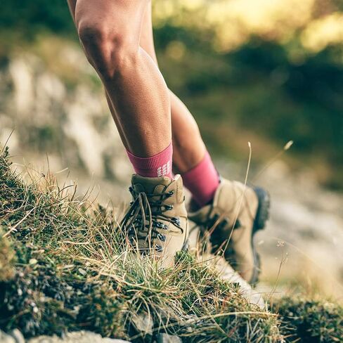جوارب ميرينو الخفيفة المضغوطة للسيدات من CEP | جورب للمشي لمسافات طويلة بقصة دائرية من الثمانينيات in Kuwait