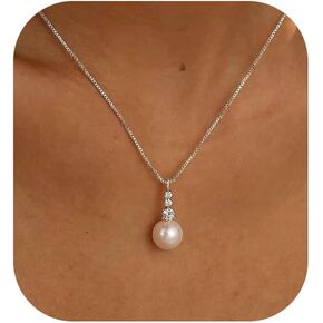 Pearl Necklaces for Women, Dainty Gold Necklace 14K Gold Plated Charm CZ Pearl Pendant Necklace Simple Gold Pearl Choker Necklaces for Women Trendy Wedding Necklace Pearl Jewelry for Women