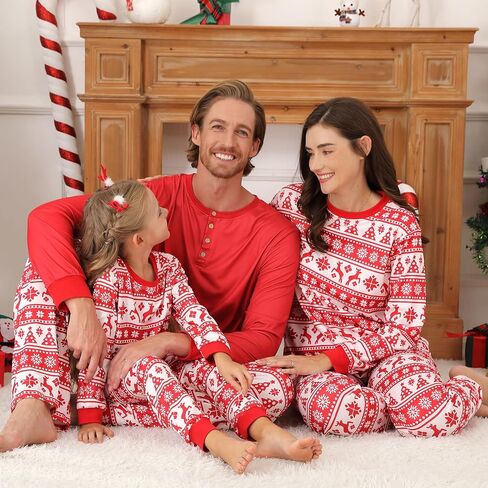 2 Pcs Christmas Pajamas for Family Couples Men Women Pajamas Matching Set Cute Xmas Striped Bear Cartoon Loungewear Set in Kuwait