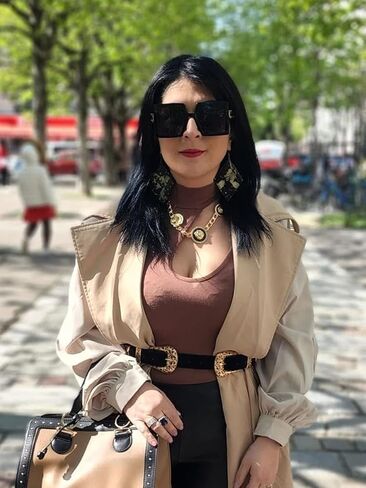 نظارات شمسية كبيرة الحجم من AIEYEZO للنساء مربعة الشكل وإطار كبير كبير نظارات شمسية للحماية من الأشعة فوق البنفسجية 400 in Kuwait
