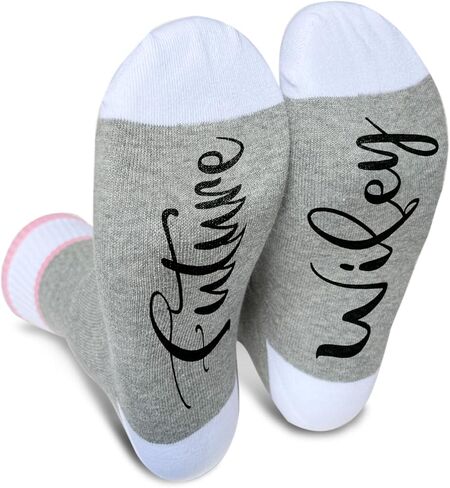 Ziyouza Cat Mom Socks, Gift for Cat Pet Owner, Cat Mother, Cat Mama, Cat Lovers, Kitty Lovers, Novelty Gift for Thanksgiving Christmas Birthday Mother's Day, 1 Pair-37, Light Gray Pink, 5.5-11 in Saudi Arabia