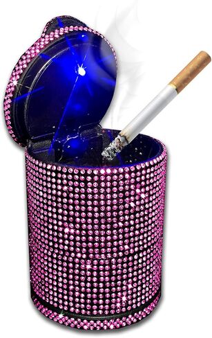 منفضة سجائر سيارة من الكريستال الماسي مع غطاء مقاوم للرائحة، منفضة سجائر السيارة مع غطاء أزرق LED، منفضة سجائر محمولة للسيارة، حامل أكواب أسطواني بدون دخان للسجائر، سلة مهملات صغيرة للسيارة (وردي) in Kuwait