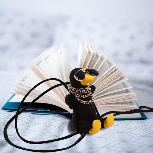 زينة معلقة على شكل بطة متأرجحة، قلادة سيارة سوداء على شكل بطة معلقة على شكل بطة لمرآة السيارة ملحقات تزيين داخلية ساحرة in Kuwait