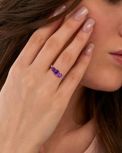 DAYBYDAY 3 Stone Engagement Rings for Women, Sterling Silver Lab Ruby/Sapphire/Emerald/Amethyst/Aquamarine Three-Stone Gemstone Wedding Promise Rings for Her, Wife Mom Anniversary Birthstone Jewelry in Kuwait