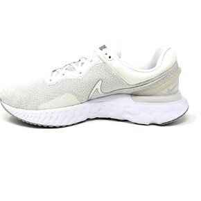 Nike React Miler 3 Womens Shoes White/Pure Platinum