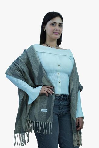 Ladies plaid scarf The gift of a chunky oversized winter warm cashmere shawl in Saudi Arabia