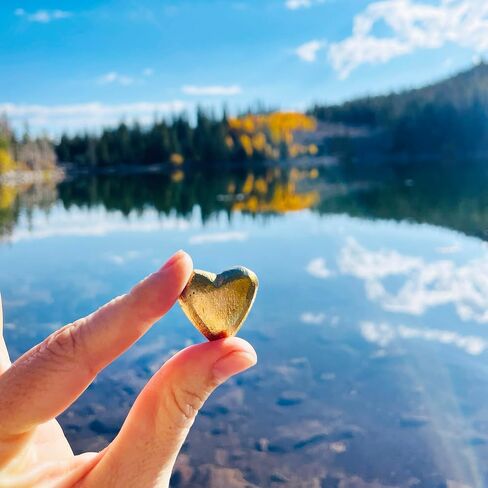 Gold Heart Love Token Keepsake Lucky Charm - Pocket Get Well Soon, Thinking of You, Good Luck, Miss You Pendant - Cheer up, Comfort, Sympathy for Family, Friends, Men and Women in Saudi Arabia