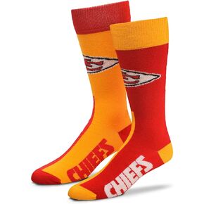FBF - Offically Licensed NFL Kansas City Chiefs Big Top Mismatch Men's Crew Socks - Patrick Mahomes #15