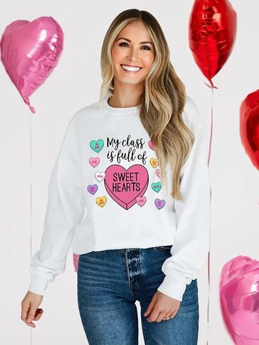 سويت شيرت نسائي لعيد الحب للمدرس، سويت شيرت لطيف ومضحك لعيد الحب، بلوفر برسومات قلب الحلوى in Kuwait