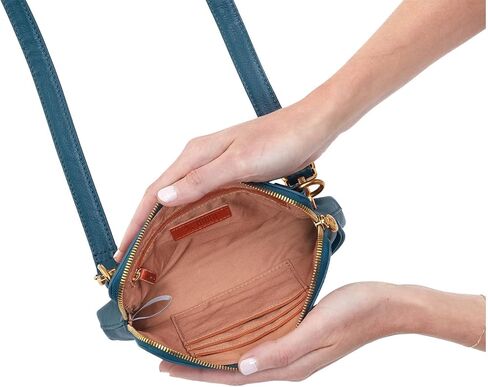 حقيبة حزام نحيف فيرن للسيدات من HOBO in Kuwait