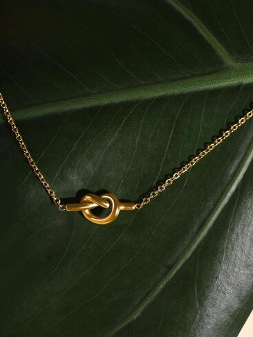 To My Aunt Necklace Gifts, Best Aunt Ever Necklace Jewelry Sentimental Gifts for Aunt Auntie in Saudi Arabia