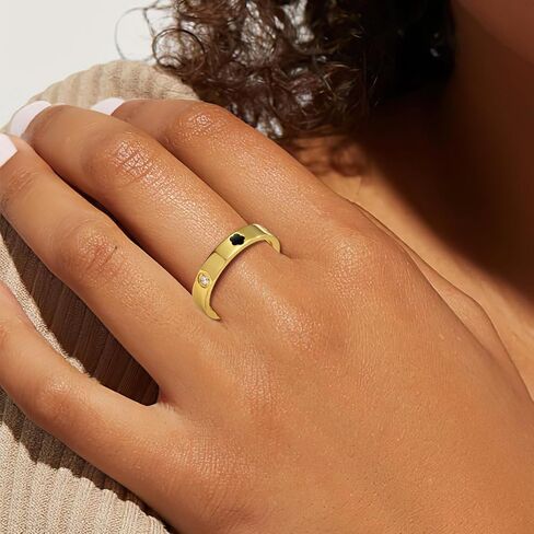 AmorArtSky 18k الذهب خمس أوراق البرسيم لذيذ مطعمة الزركون الدائري للنساء: أزياء محظوظ خمس أوراق الحب وعد خواتم الفولاذ المقاوم للصدأ خاتم الزواج وعد المجوهرات هدايا عيد ميلاد للنساء in Kuwait