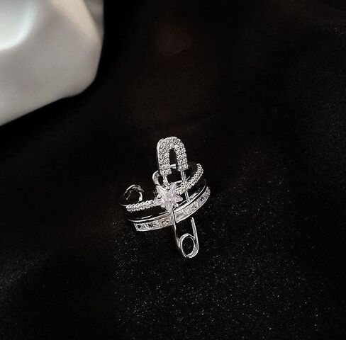Rhinestone Punk Goth Safety Pin Ear Cuff Earrings for Women, Non-Piercing Cartilage Clip-on, Silver and Gold in Saudi Arabia