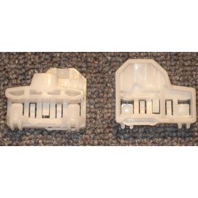 Window Regulator Repair Clips (2) Front Right for Oldsmobile Alero 1999-2004