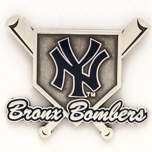 Wincraft MLB New York Yankees 56075061 Collector Pin Jewelry Card in Saudi Arabia