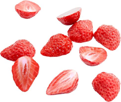 10 قطع من مكعبات الفراولة الاصطناعية، ديكورات نصف فراولة بلاستيكية مزيفة نابضة بالحياة لحفلات المطبخ المنزلي in Kuwait