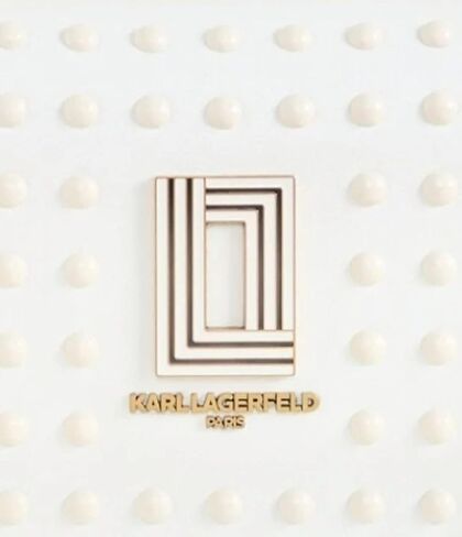 كارل لاغرفيلد سيمون كروس بودي in Saudi Arabia