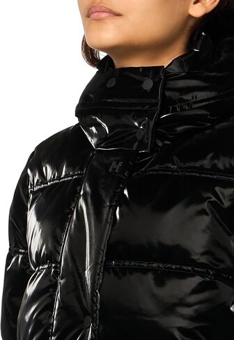 سترة هالستون النسائية ذات غطاء الرأس اللامع ذات تفاصيل لامعة in Kuwait