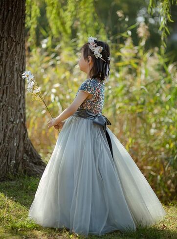 Flower Girl Dresses for Wedding Sequins Tulle Girls' Formal Party Prom Special Occasion Dresses in Saudi Arabia