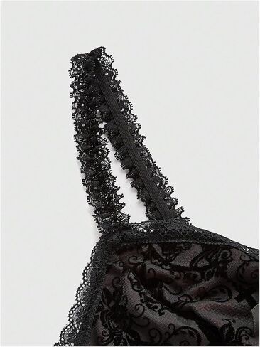 SHENHE Women's Lace Bow Front Spaghetti Strap V Neck Camisole Y2K Goth Crop Top Tank in Saudi Arabia