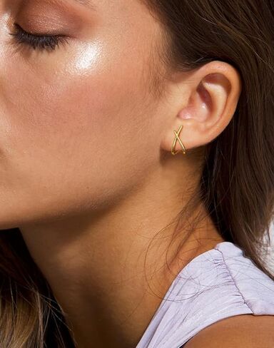 Apsvo Gold Earrings for Women Trendy,14K Gold Stud Earrings Hypoallergenic Earring for Women Gifts Minimalist Simple Dainty Earrings Jewelry in Saudi Arabia