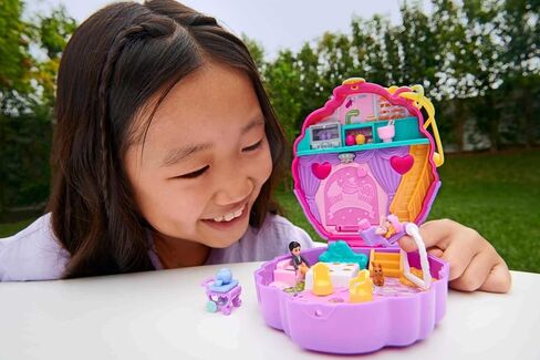 ​Polly Pocket Mini Toys, Something Sweet Cupcake Compact Playset with 2 Micro Dolls and 13 Accessories, Pocket World Travel Toys with Surprise Reveals in Saudi Arabia
