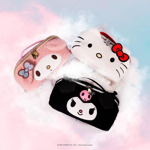 منظم حقيبة مستحضرات التجميل للسفر من شركة Impressions Vanity Hello Kitty Unfold، يفتح حقيبة مستحضرات التجميل المسطحة بسحاب مع نسيج قماش شيربا المريح، مقصورات مزدوجة، جيوب داخلية، مقبض حمل علوي in Kuwait